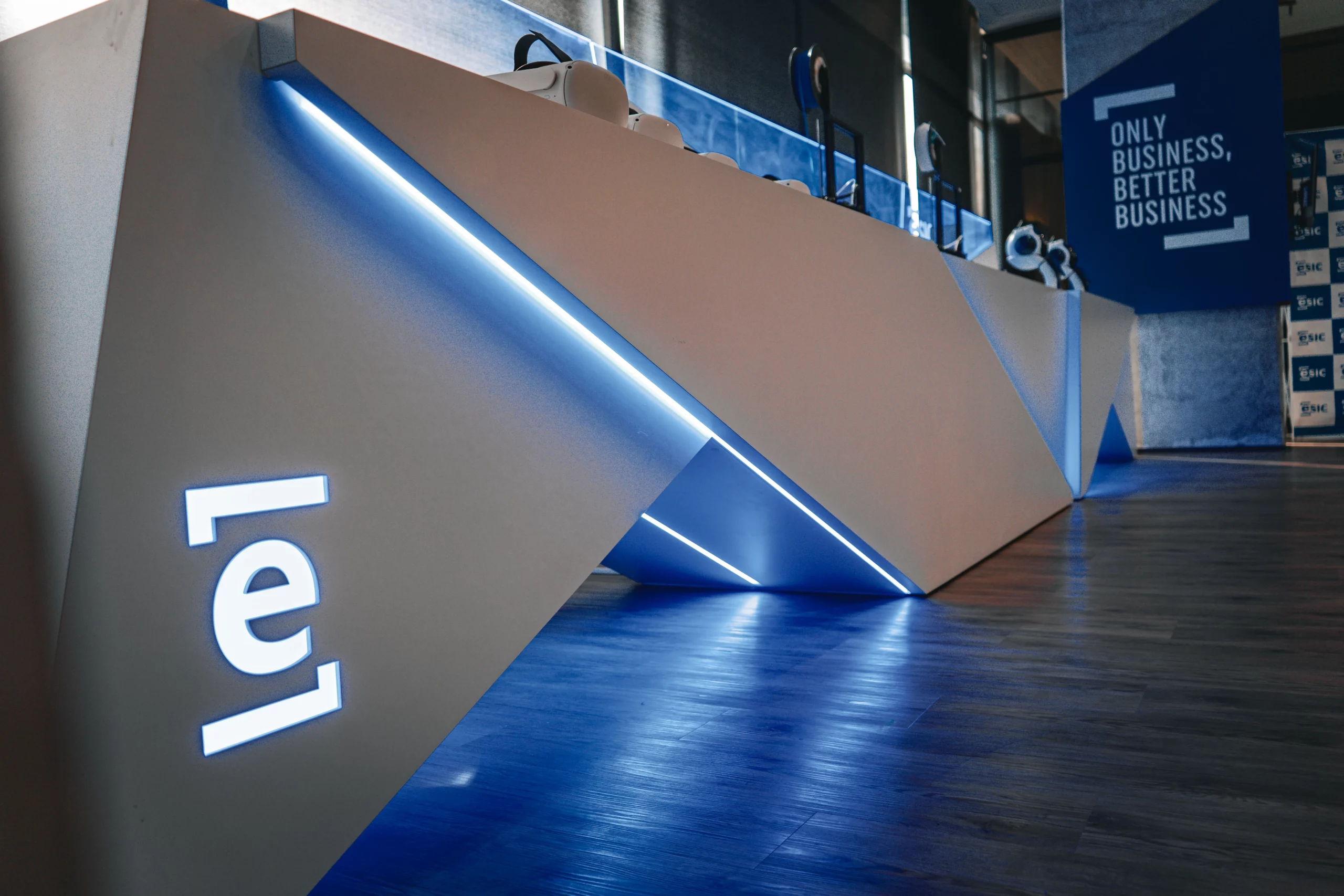 Mostrador iluminado Tech Lab